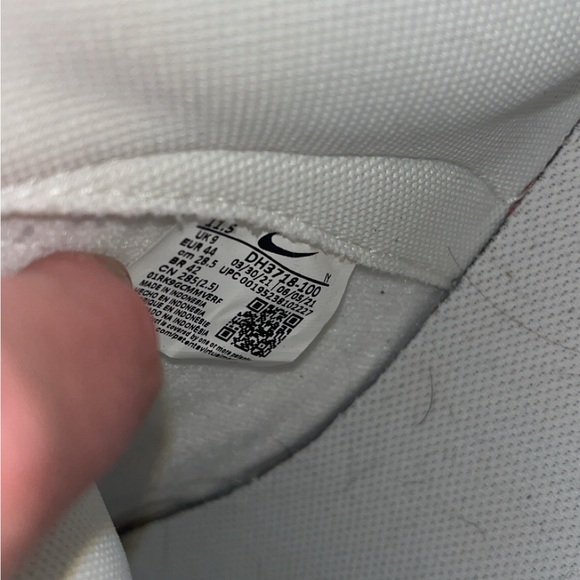 Nike High-Top Sneakers - Picture 6 of 7